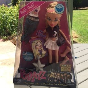 Bratz “The Funk Out!” Cloe doll